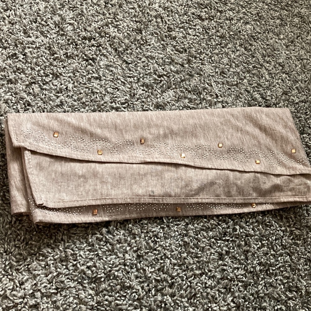 beige hijab rectangle